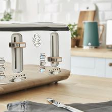 Swan 4 Slice Nordic Style Toaster 1500W (Green)